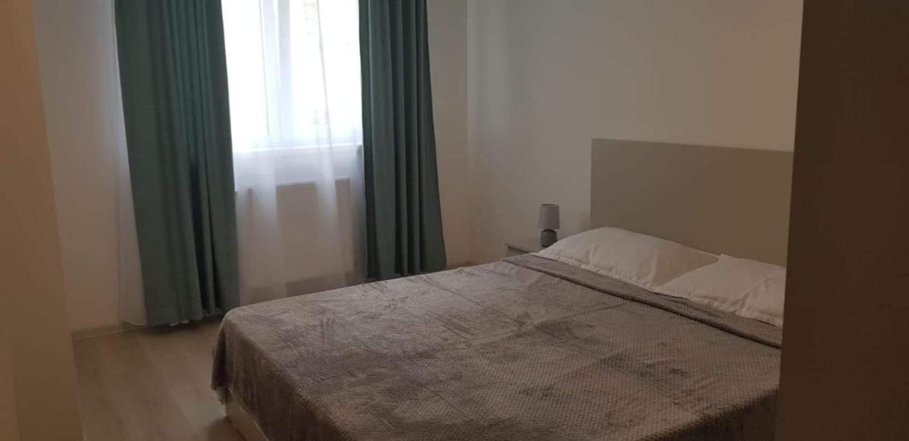 Ferienwohnung Apartament Modern Ioan Popasu Brașov Exterior foto